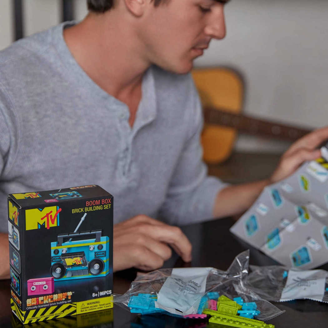 MTV: Boom Box<br><h6>Brick Building Set</h6> - Image 4